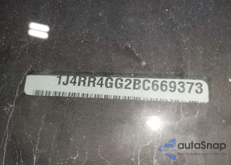 2011 Jeep Grand Cherokee Laredo from USA, damaged, VIN 1J4RR4GG2BC669373